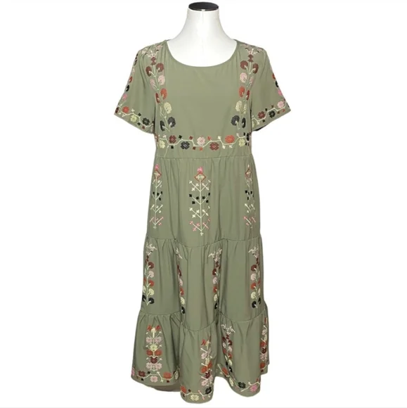 CURVEDREAM Floral Embroidery Tiered Midi Dress - Picture 11 of 11